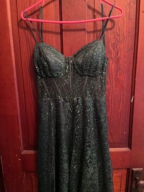 Prom dress size 7 worn once